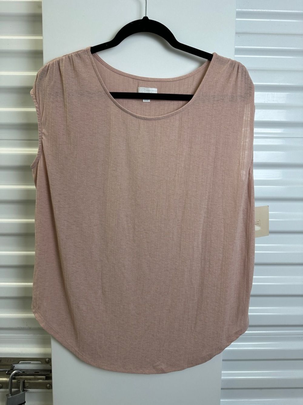 14th & Union Blush‎ Pink Sleeveless Scoop Neck Tank